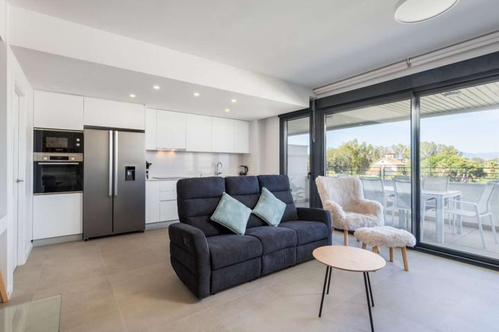 Piso En alquiler en Avenida Mar De Alboran. , Torremolinos (málaga)los Álamos | Playamar, Los Álamos, Torremolinos photo 0