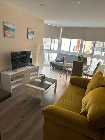 Piso En alquiler en Calle Carlos Arniche. , Torremolinos (málaga)manantiales - Estación De Autobuses | Centro, Manantiales - Estación De Autobuses, Torremolinos photo 0