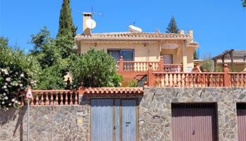 Villa En venta en Benalmádena photo 0