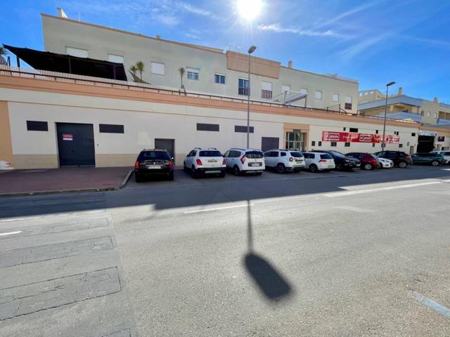 Local en venta en Zona Playa Virgen del Mar photo 0