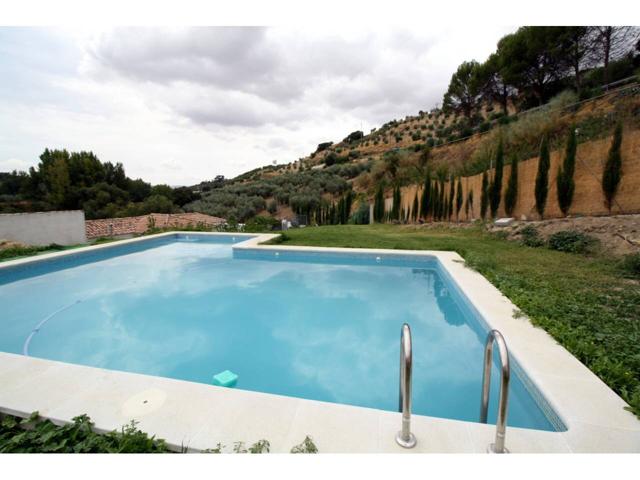 Chalet unifamiliar en venta en Alcalá del Valle photo 0