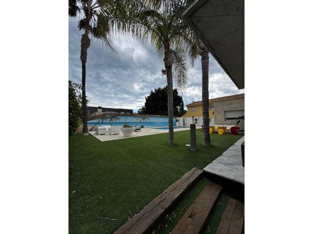 Chalet independiente con piscina y sótano en la mejor zona de San Javier photo 0
