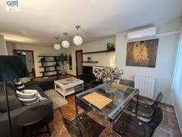 Amplio y Luminoso Piso en Alhamar, Granada - Listo para Entrar a Vivir photo 0