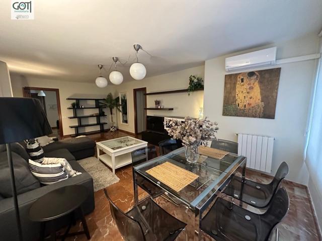 Amplio y Luminoso Piso en Alhamar, Granada - Listo para Entrar a Vivir photo 0