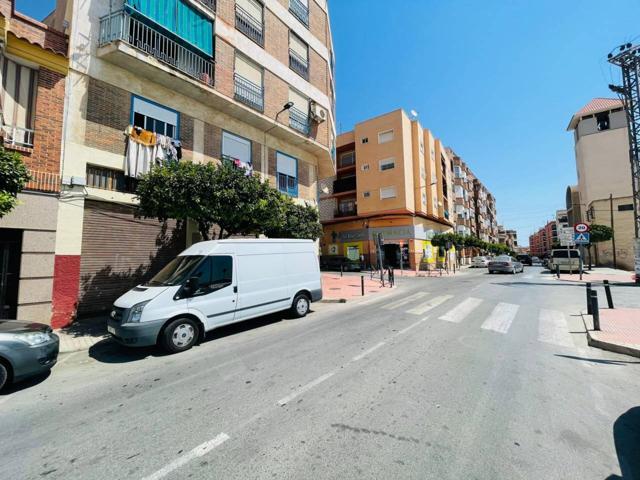 Venta de almacén en Crevillent photo 0