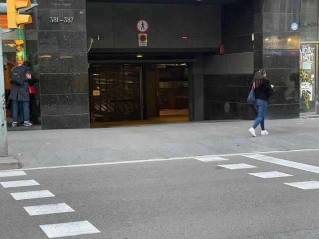 Plaza de aparcamiento - Barcelona photo 0