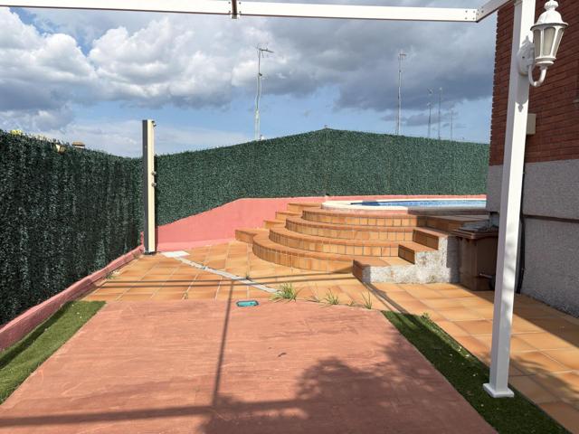 Chalet - Torre - Masquefa photo 0