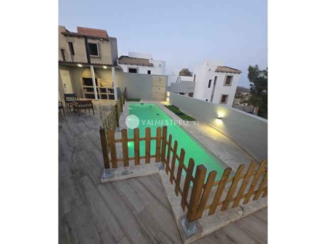 Chalet adosado en venta en Relleu photo 0