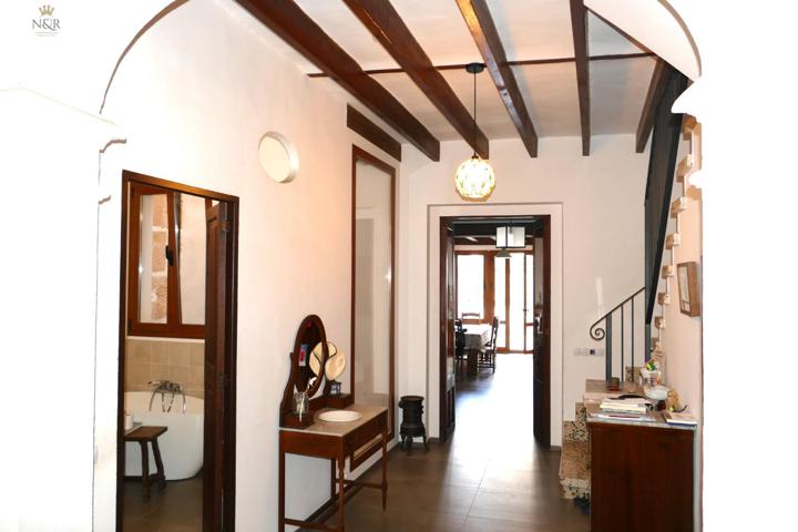 CASA DE PUEBLO REFORMADA CON JARDÍN Y GARAJE photo 0