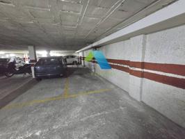 Parking para coche y moto en Avenida Velázquez photo 0