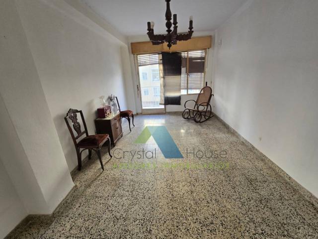 Piso a reformar en Perchel photo 0