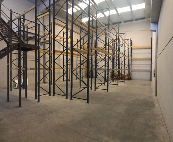 Nave Industrial en Algete photo 0