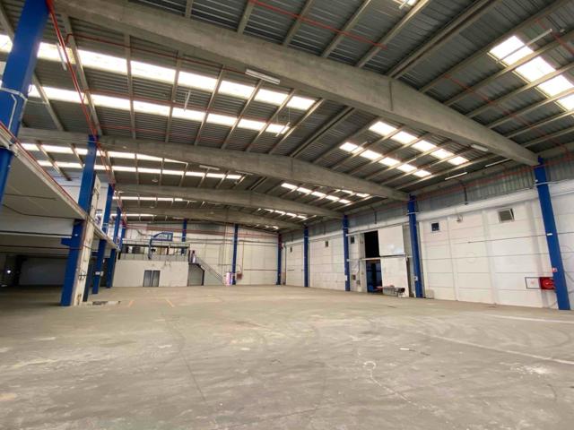 Nave Industrial en Tres Cantos photo 0