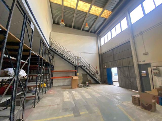 NAVE INDUSTRIAL EN VENTA photo 0