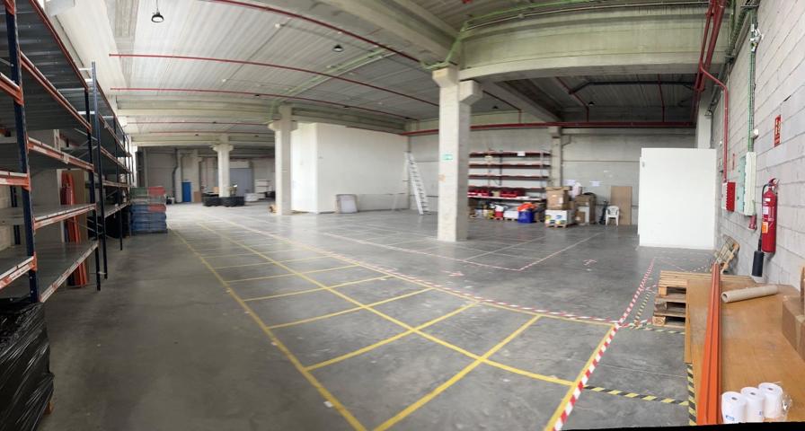 Nave Industrial en Pinto photo 0