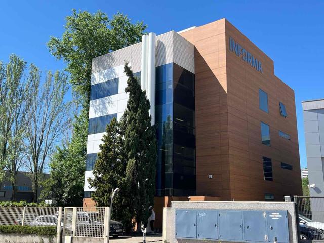 Edificio Completo en Alcobendas photo 0