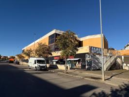 Local Comercial en Cabanillas del Campo photo 0