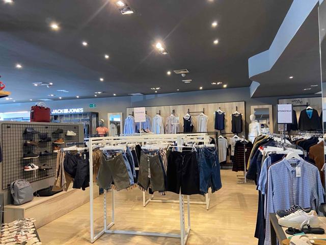 Nave Comercial en Algete photo 0