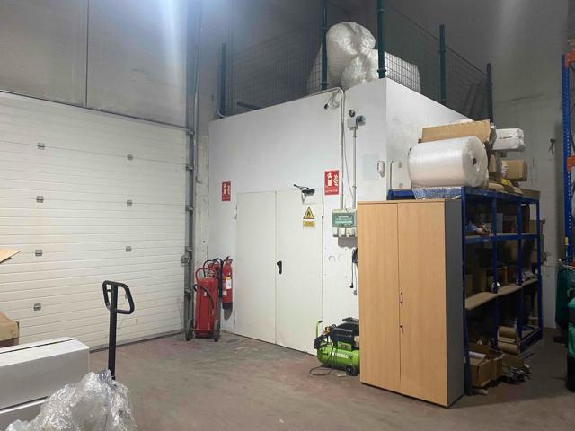 NAVE INDUSTRIAL EN VENTA photo 0