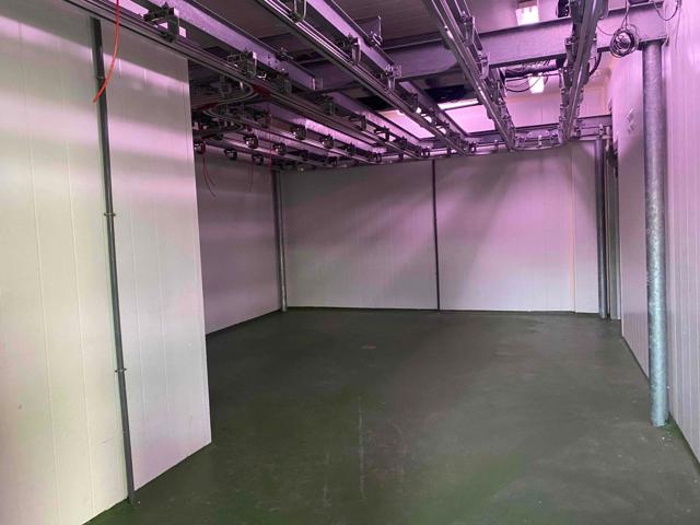 Nave Industrial en Leganés photo 0