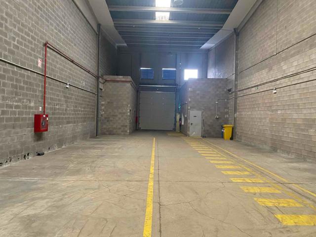 NAVE INDUSTRIAL EN ALQUILER photo 0