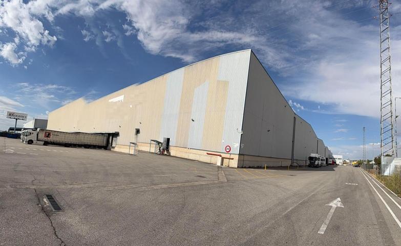 Nave Logística en Alovera photo 0