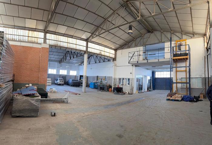 Nave Industrial en Alcalá de Henares photo 0