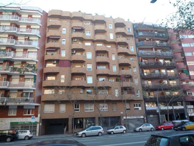 PLAZA DE PARKING EN AVDA MADRID, ENTRE TENOR MASSINI Y CARLOS III photo 0