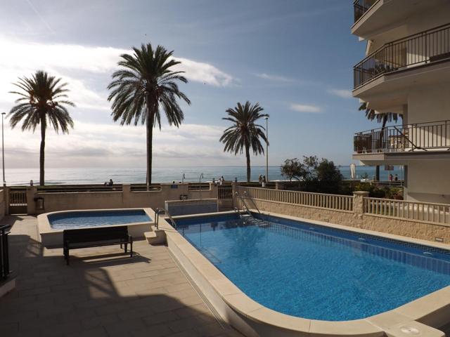 CASI FRONTAL AL MAR photo 0