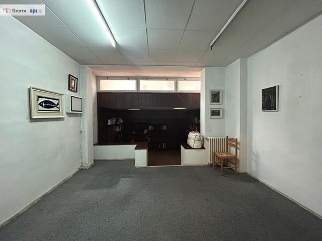 LOCAL COMERCIAL DE 132M2 EN EL CENTRO DE TORDERA photo 0