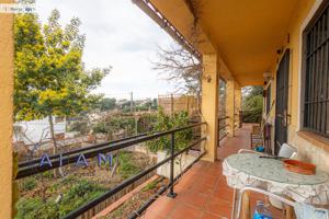 CASA DE UNA SOLA PLANTA EN MAÇANET DE LA SELVA photo 0