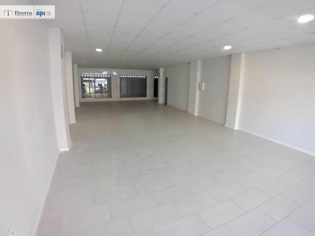 LOCAL COMERCIAL EN CALLE AMADEU VIVES DE TORDERA photo 0