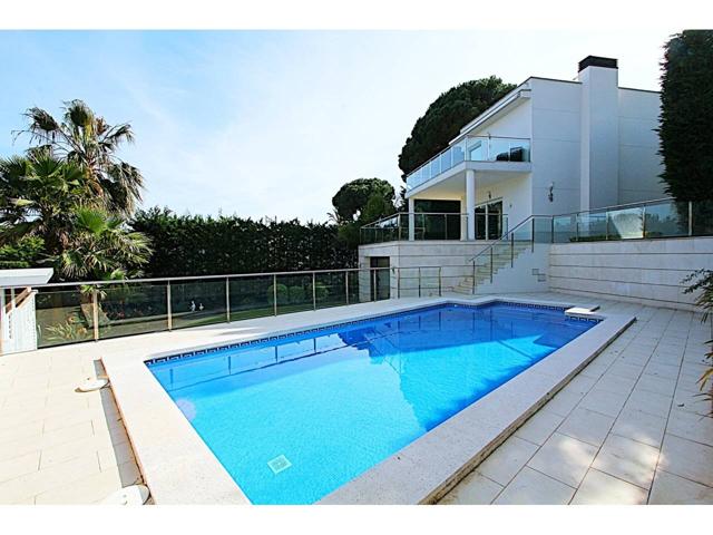 Venta de Casa en Lloret de Mar - Zona Canyelles-La Montgoda photo 0