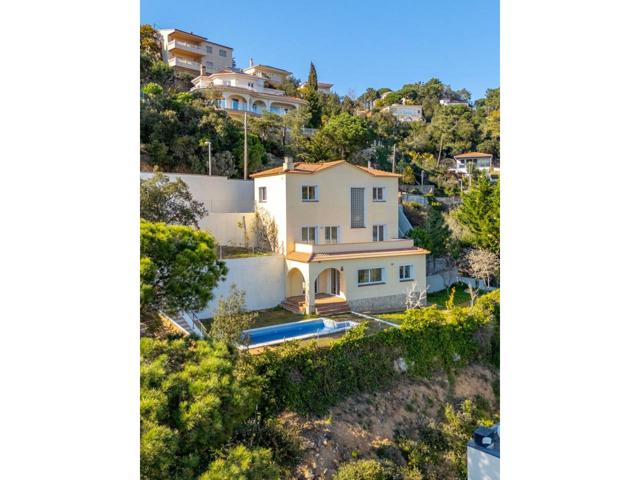 ¡Casa en venta en Serra Brava photo 0