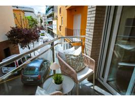 ¡Excelente oportunidad en Lloret de Mar! Venta de piso en Casc Antic photo 0