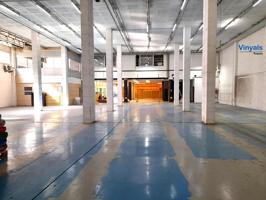 Nave tipo B con oficinas y suministros! photo 0