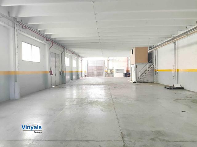Con acceso rodado y patios! photo 0