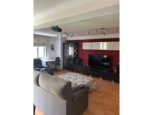 Se vende inmueble en Tavernes Blanques. photo 0