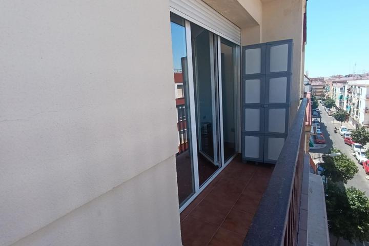 ¿Buscas una vivienda de 3 dormitorios, luminosa, con vistas, amplia y reformada? photo 0