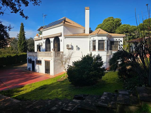 Estás a punto de cumplir un sueño. Mira esta casa urbana en Trassierra,urbanización LLanos de Arjona photo 0