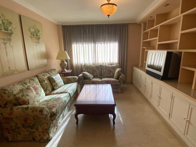 Piso en Ronda de Tejares, con 2 habitaciones completamente amueblado!!! photo 0