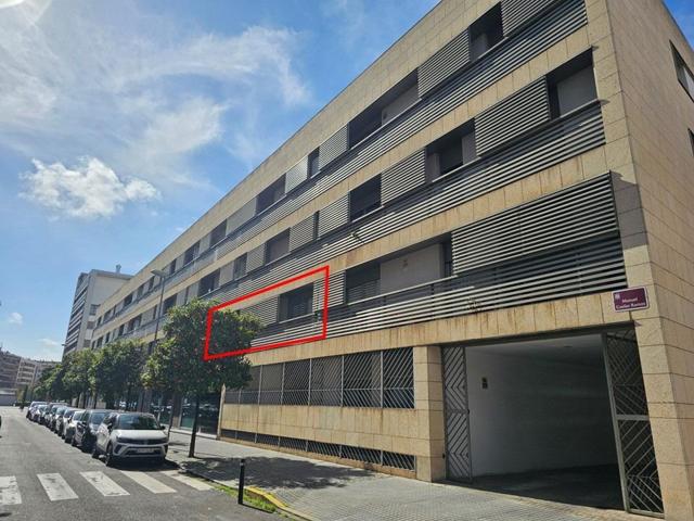 Si quieres una ubicación excelente, un piso amplio y listo para entrar, aquí lo tienes. Y con garaje photo 0