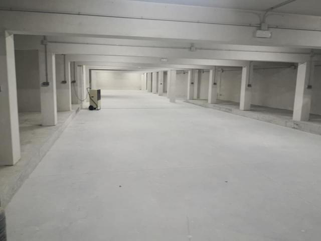 Local en Carballo centro 1500 m2 photo 0