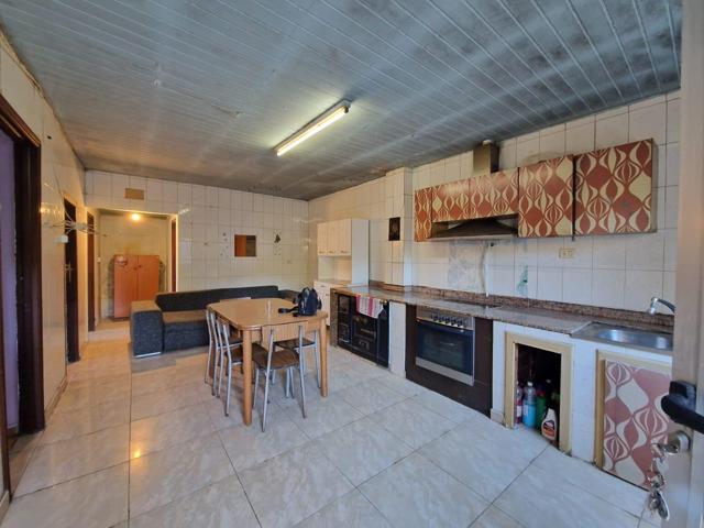 Casa con terreno para reformar en A Tapia, Laracha photo 0