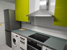 Piso de 2 habitaciones en c-Mahón, Carballo photo 0