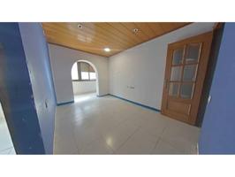 Venta de piso en Ripollet photo 0