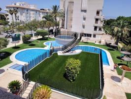 ¡Vivienda en esquina con terraza y vistas al campo de Golf – Playa de San Juan! Urbanización premium con todas las como photo 0
