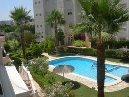 Piso con vistas al Golf en Playa de San Juan – amplitud, luz y un entorno inmejorable photo 0