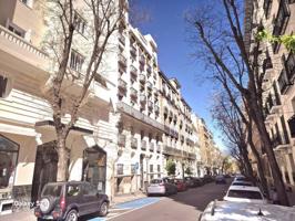 Venta de piso en Madrid Capital - Almagro photo 0