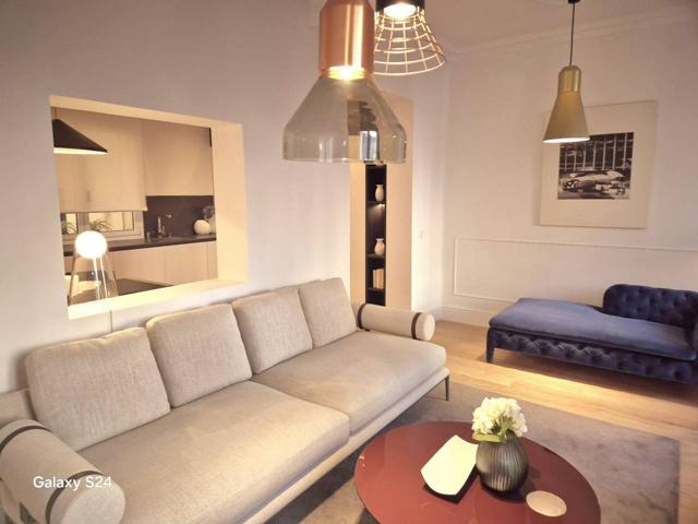 VIVIENDA EXTERIOR EN CHAMBERÌ_ALMAGRO photo 0